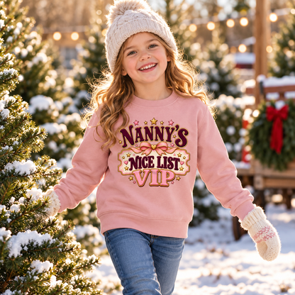 Nannys Nice List VIP in Dusty Pink – festive lifestyle photo